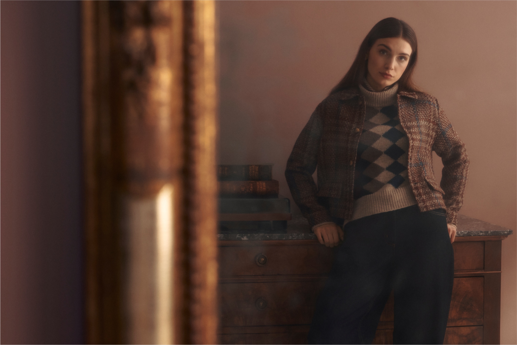 FASHION MEETS TRADITION